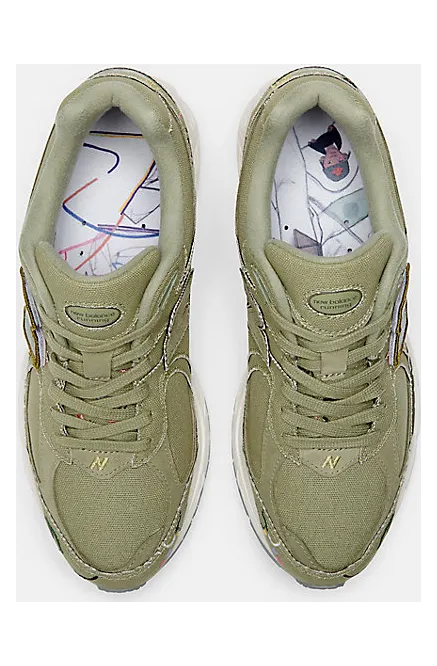 new-balance-2002r M2002RAG