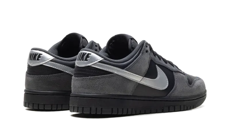 Nike Dunk Low “Anthracite / Metallic Silver” (II7636-001)