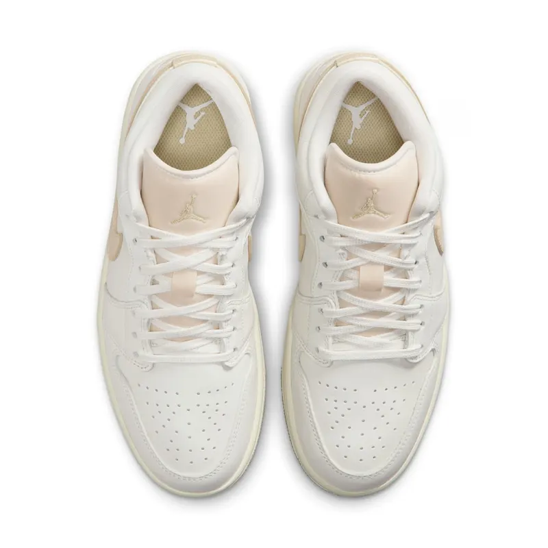 Jordan 1 Low SE “Metallic Team Gold” (HV5157-100)