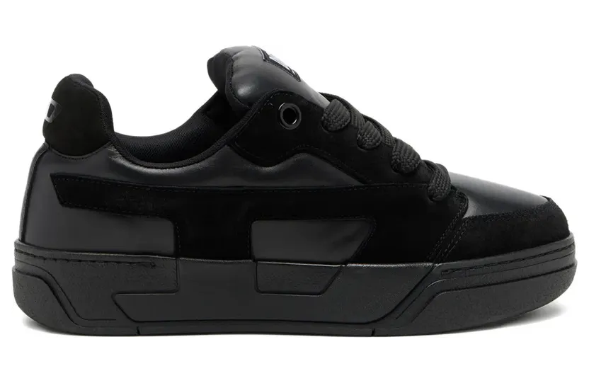 Diesel S-D-Ollie “Black” (Y03796P7476)