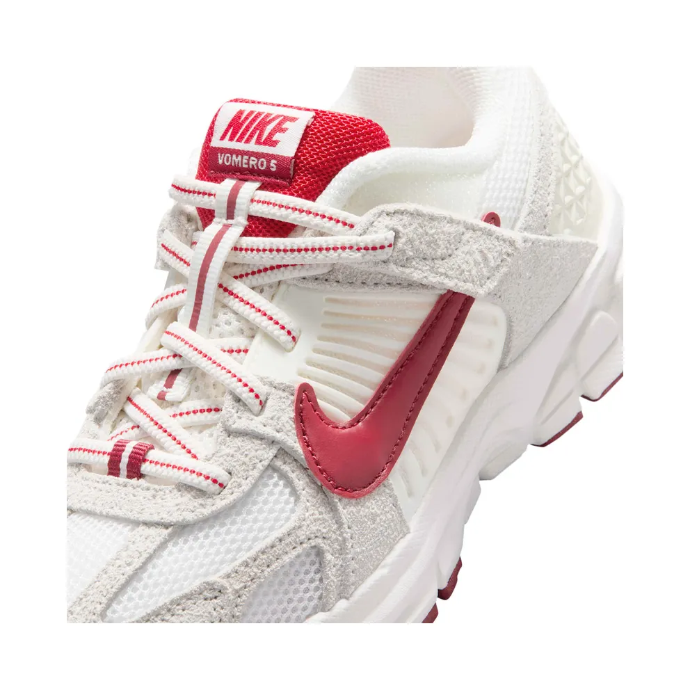 Nike Vomero Sail / Team Crimson / University Red (IO9259-100)