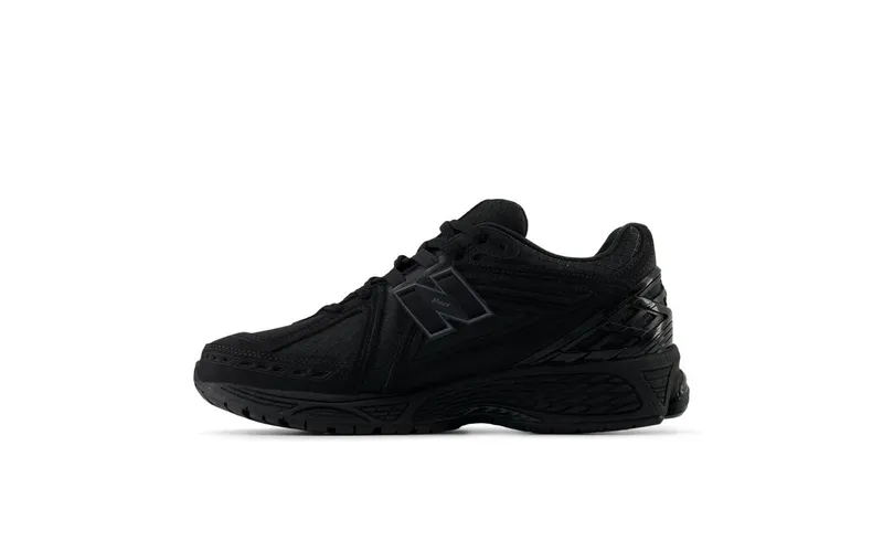 New Balance 1906R Cordura Black Magnet (M1906RWF)