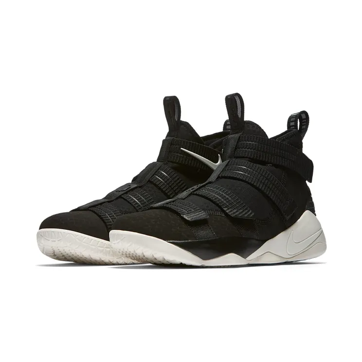 nike-lebron 897646-004