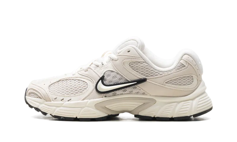 Nike V5 RNR “Light Orewood Brown” (II6294-100)