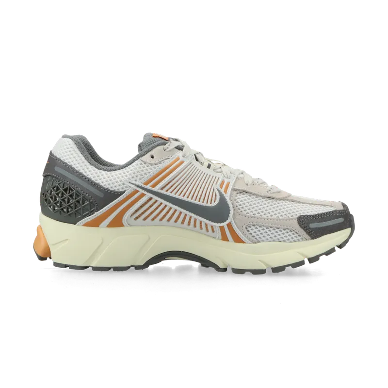 Nike Zoom Vomero 5 (phantom / flat pewter / copper moon) – IB7469-030