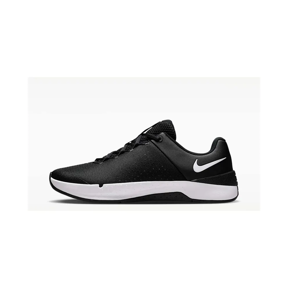 Nike MC 4 “Black/White” (IM3575-003)