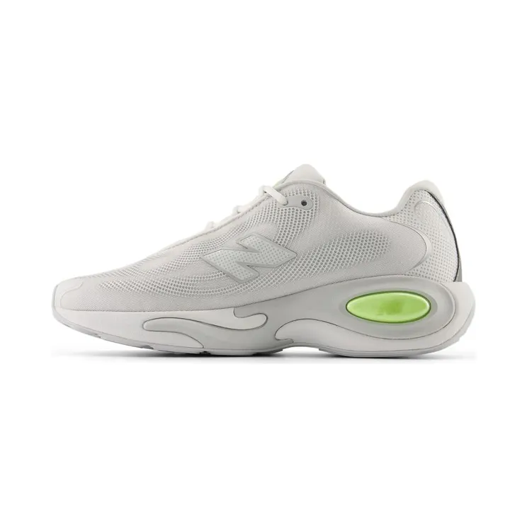 new-balance-sneaker MACR16KS