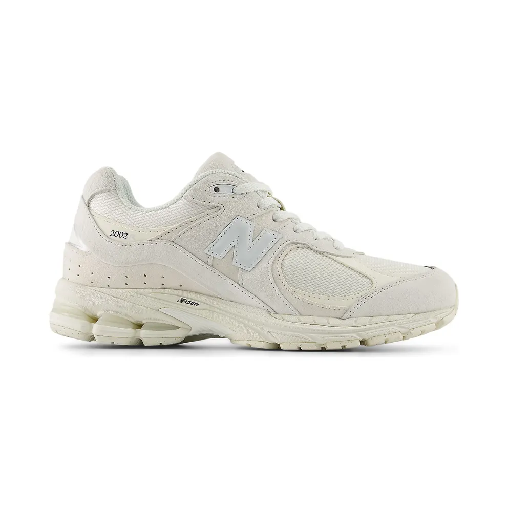 New Balance 2002R “Sea Salt Silver Metallic” (U20025PO)