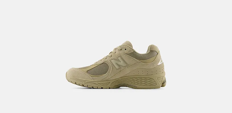 New Balance 2002R “StoNeware Silver Metallic” (U20025I9)
