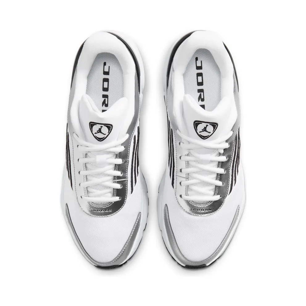 Jordan Trunner Flow White Black Metallic Silver (IR2281-100)