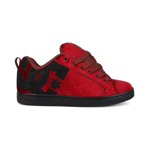 DC Court Graffik “Red” (300678601)