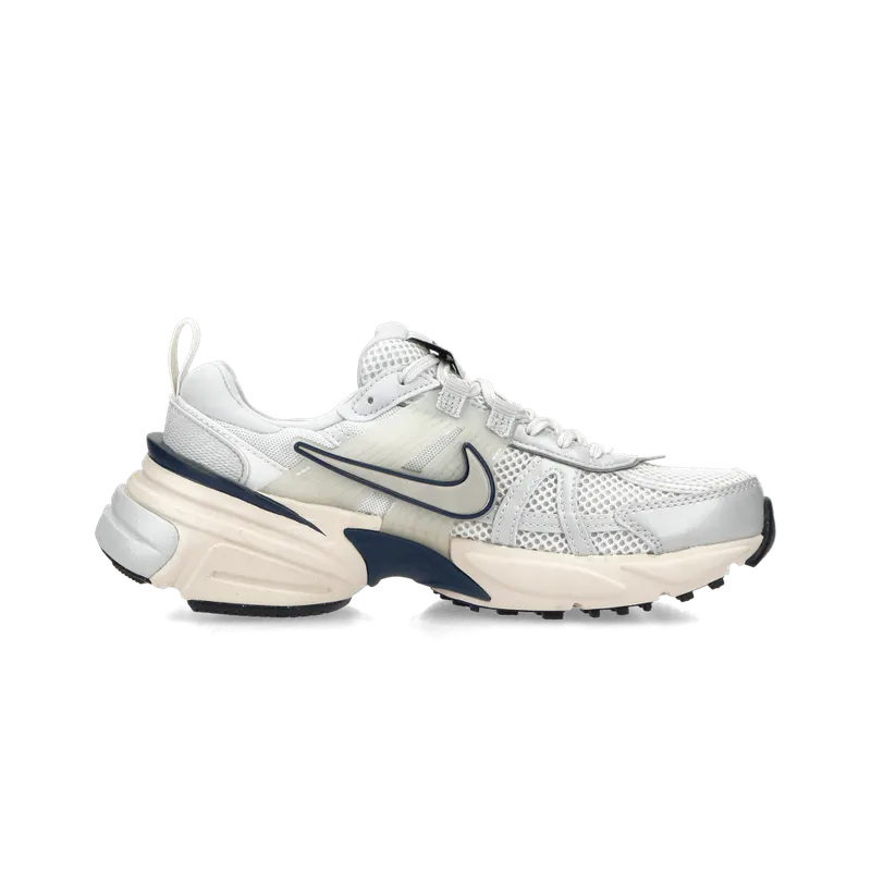 Nike V2K Run (platinum tint) – FD0736-004