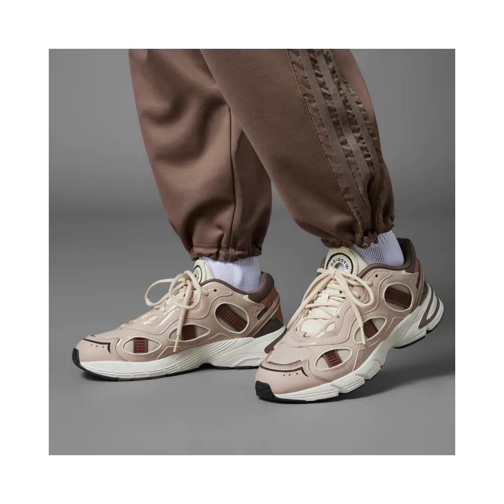 adidas Astir SN Wonder Taupe / Clay Strata / Earth Strata (HQ8930)
