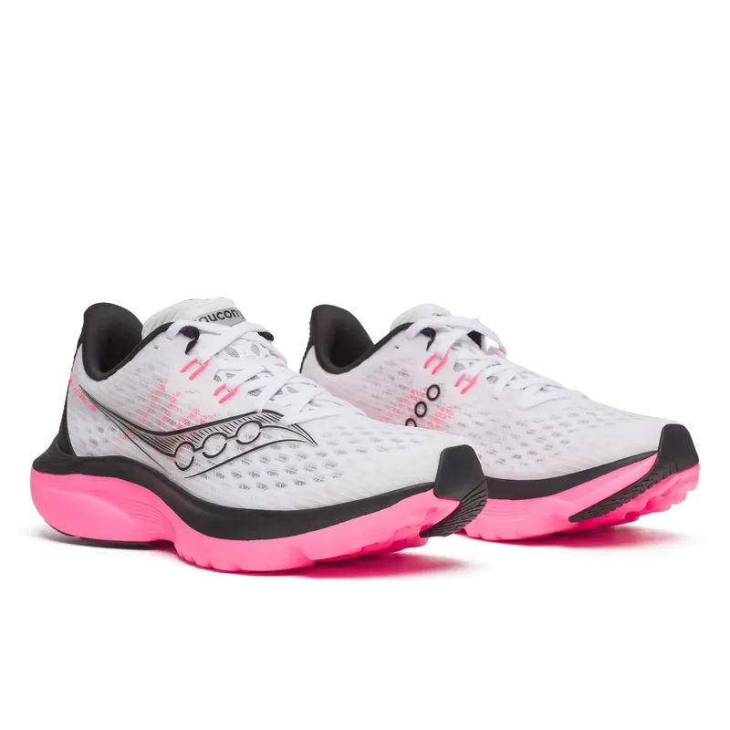 SAUCONY Kinvara 16 “White / Black” (S11020-02)
