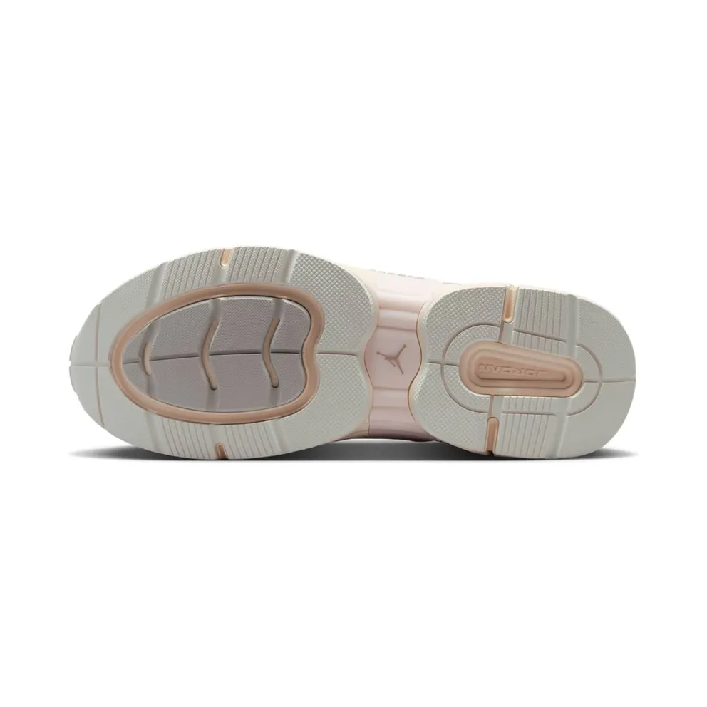 Jordan Trunner Light Iron Ore/Smoke Grey/Chalk/Legend Medium Brown (IB3722-011)