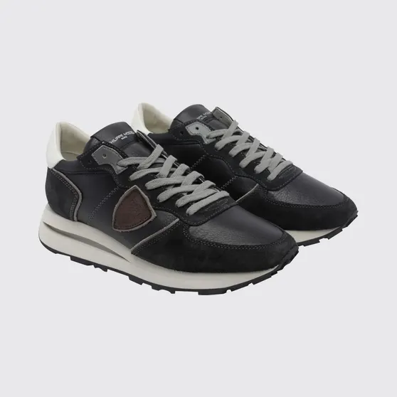 Philippe Model Tropez Haute Suede Low-Top Sneakers with Serrated Sole Black 2 (TKLUVD05)