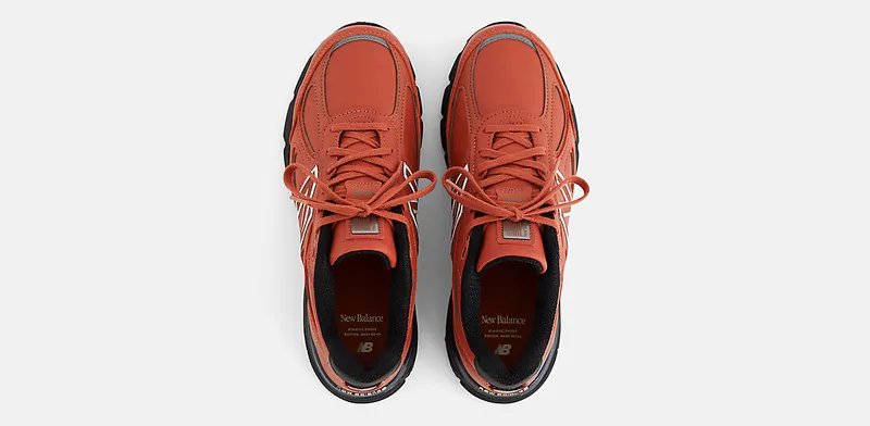 New Balance 990V4 MADE IN USA “TEDDY SANTIS – MAHOGANY BLACK” (U990RB4)