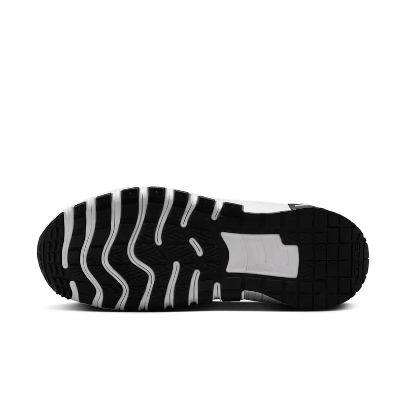 Nike Free Metcon 6 “Black White” (FJ7126-001)