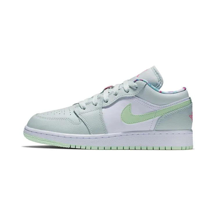 Air Jordan 1 Low’Barely Grey Spruce’ GS “Barely Grey / White / Laser Fuchsia / Frosted Spruce” (554723-051)