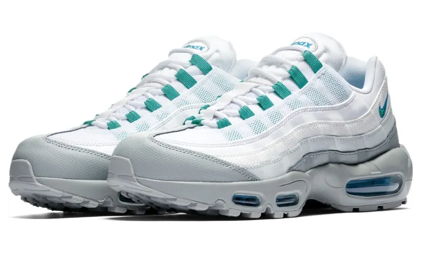nike-air-max 749766-032