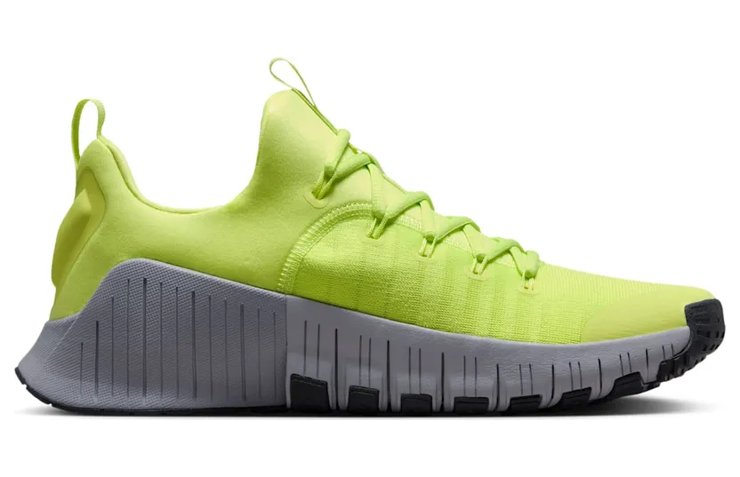 nike-free FJ7127-700