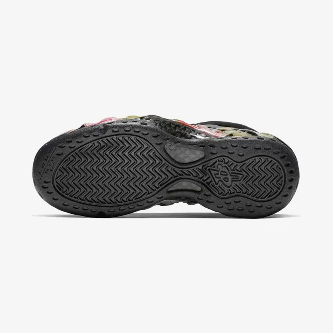 nike-air-foamposite AT8250-001