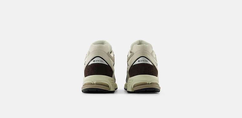 New Balance 2002R Gore-Tex Greige Grey Brown (M2002RXV)