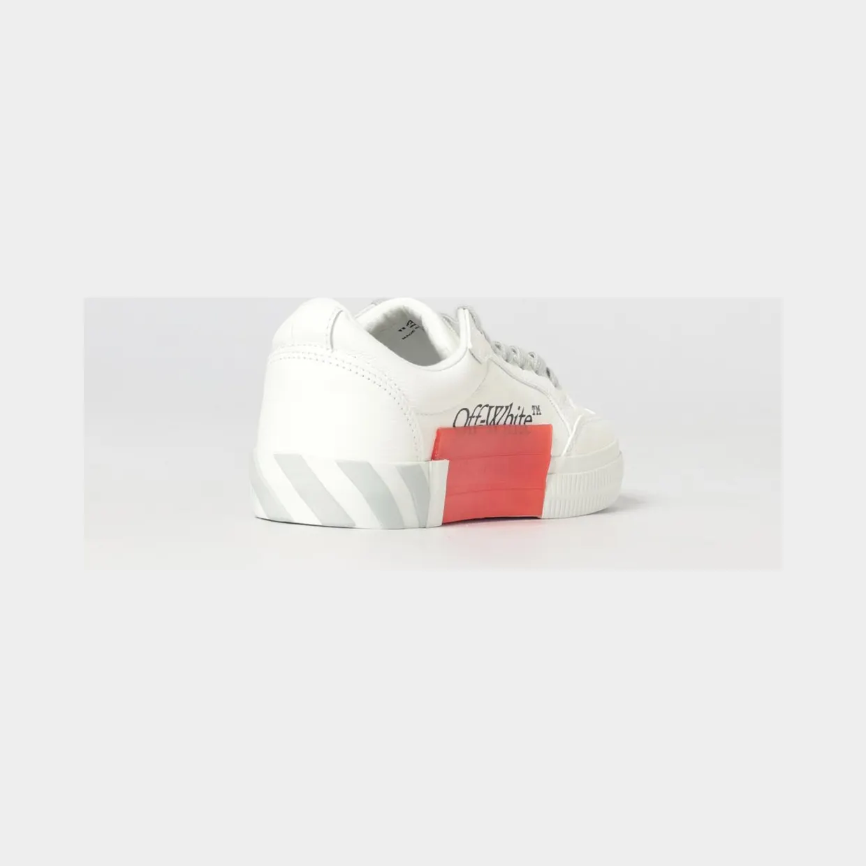 Off-White Vulcanized Sneakers in Leather White (OBIA003S26LEA0010105) (2)