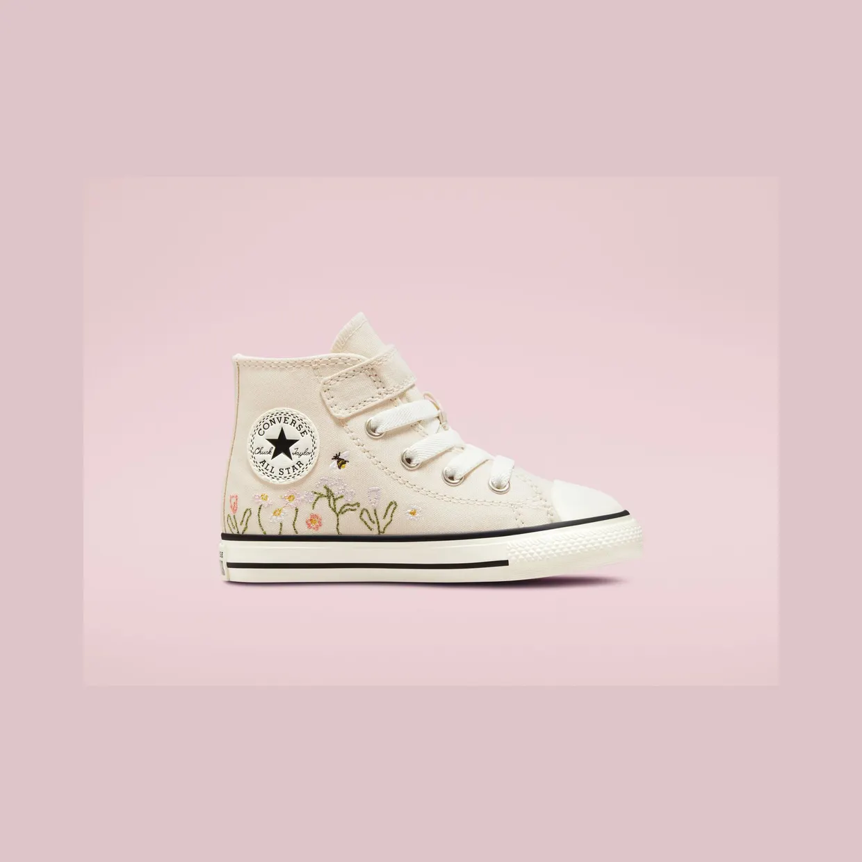 converse-chuck-taylor-all-star A01617C