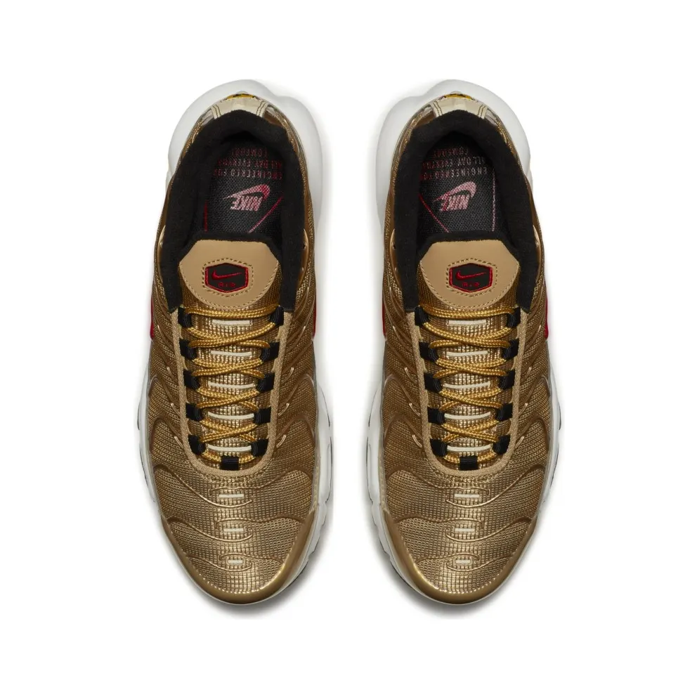Nike Air Max Plus Metallic Gold 2018 (W) Metallic Gold/Metallic Gold-University Red (887092-700)
