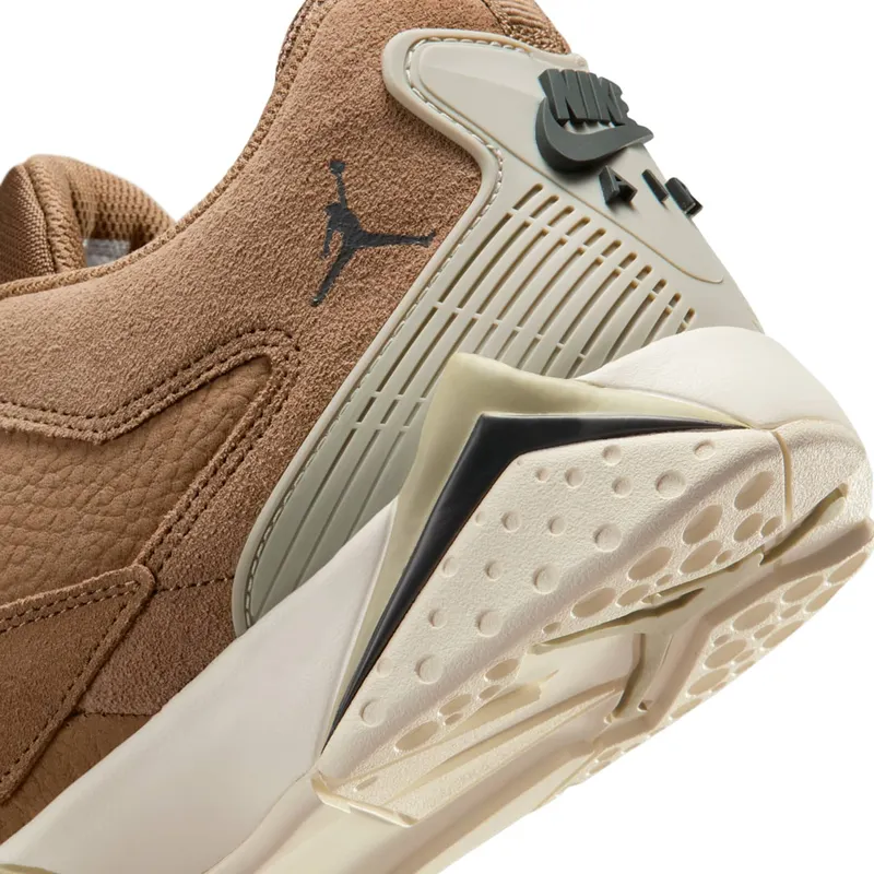air-jordan-2 IQ7591-395