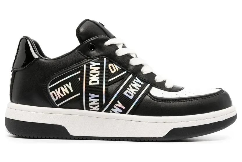 DKNY Olicia Sneakers mit Logo-Print – Weiß (K4205683)