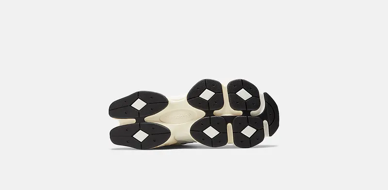 New Balance 9060 “White / Black” (U9060AAB)