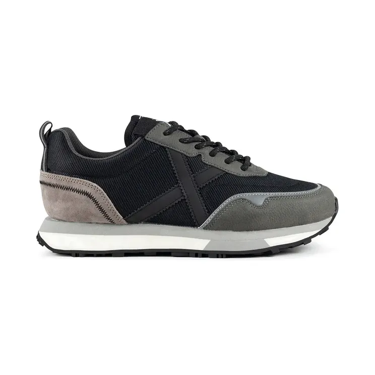 Munich Black (821502437)