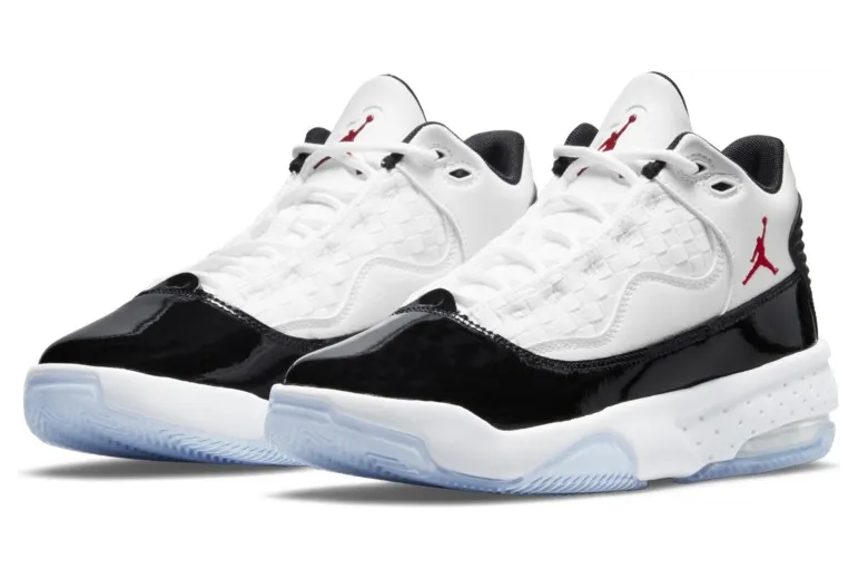 air-jordan-max-aura CN8094-102