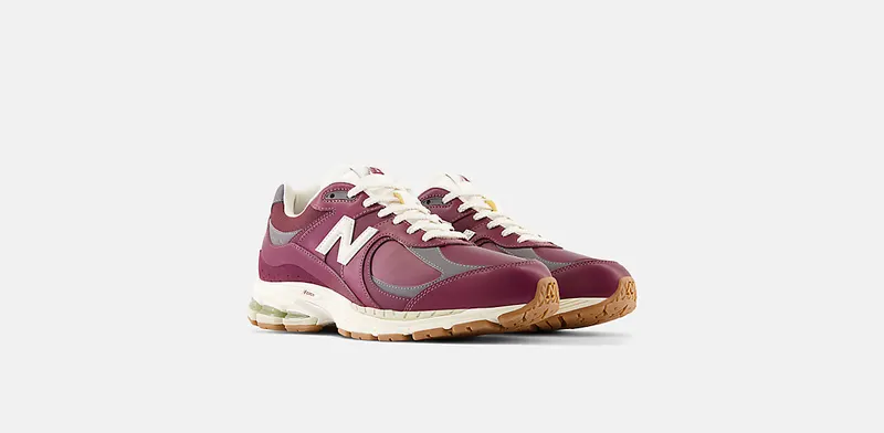 New Balance 2002R (M2002RVH)