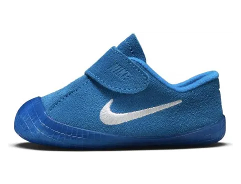 nike-sneaker 705372-400