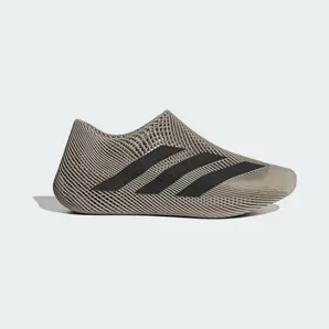 adidas Climacool “Blanch Cargo / Core Black / Blanch Cargo” (KJ8977)