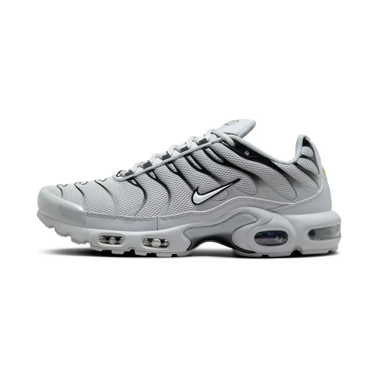 Nike Air Max Plus “Black/Volt” (852630-021)