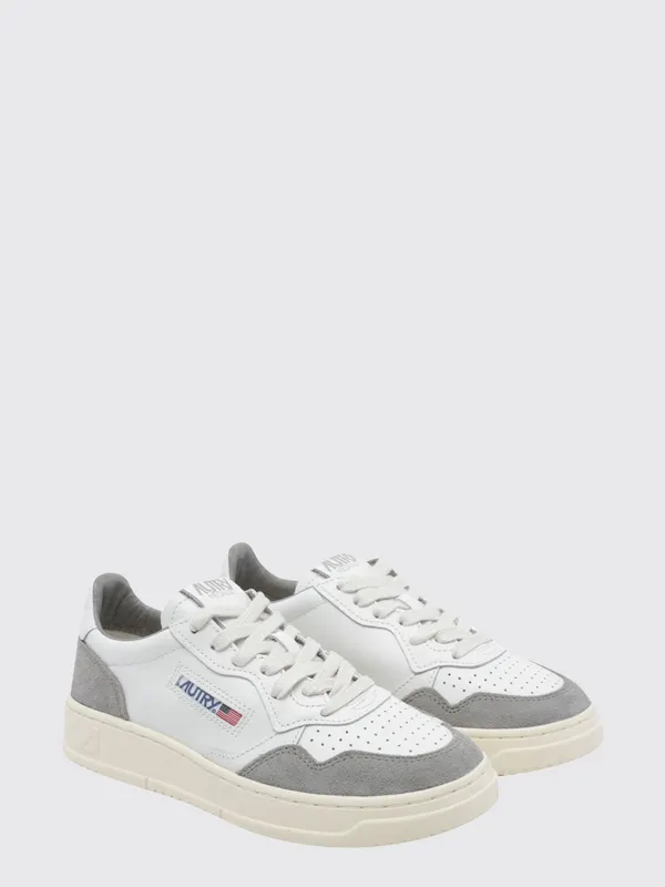 Autry Medalist Low Bicolor Leather with Perforated Toe Ivory (AULWFT15)