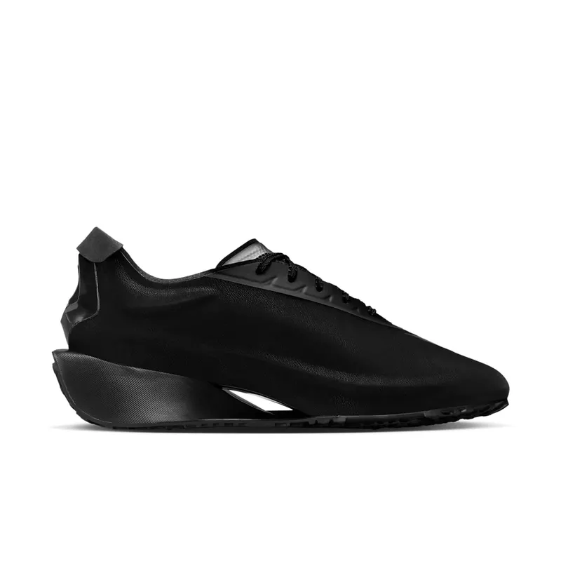 Nike First Sight “Noir” (HQ2409-001)