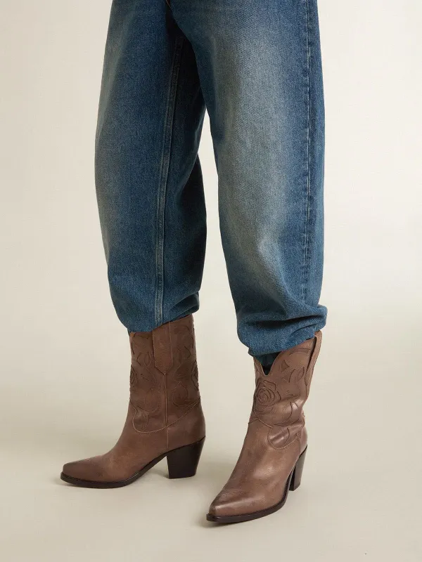 Golden Goose Wish Star Boots In Dove-Gray Leather With Tone-On-Tone Inlay Details (GWF00939.F007607.55356) (3)
