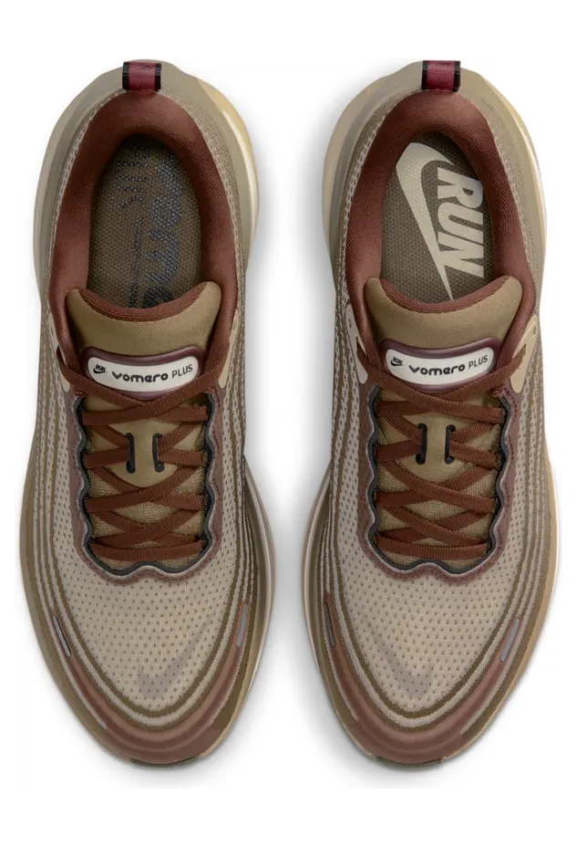 nike-vomero-plus IO4482-001