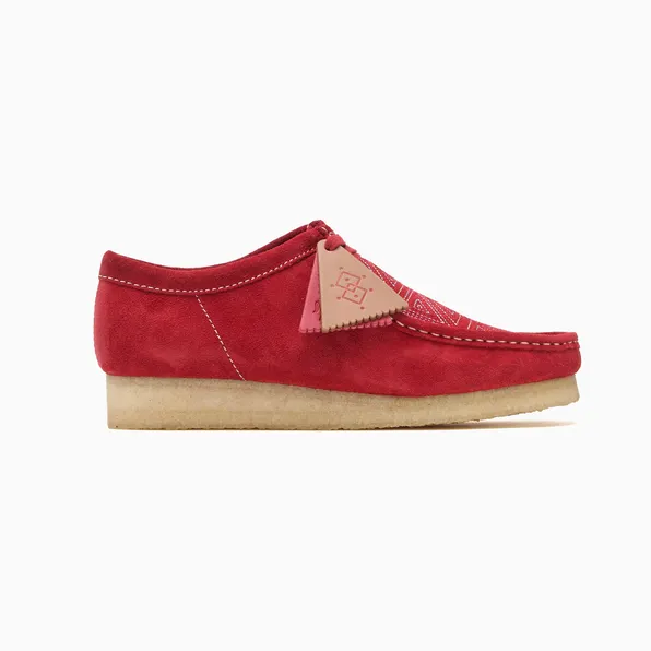 Clarks Wallabee “Red Interest” (26327593)
