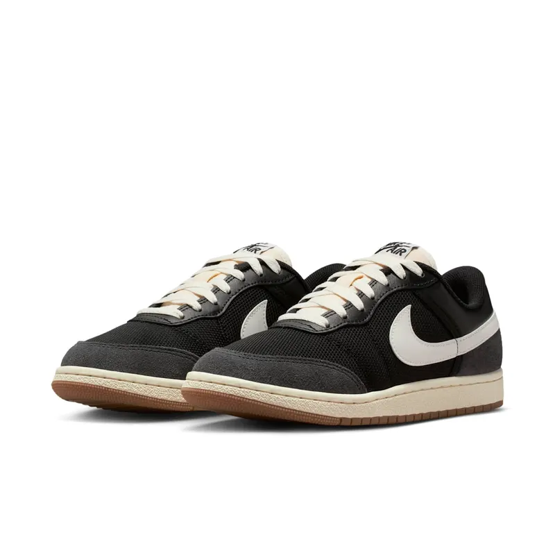 Air Jordan Skyline Low Black & Sail (IQ0704-001)