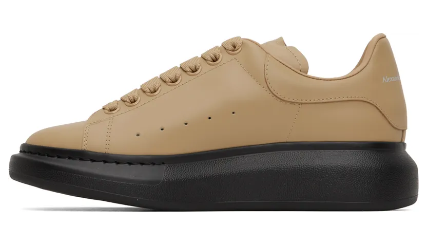 Alexander McQueen Off-White Oversized Sneakers (727388WHTQ4) (3)