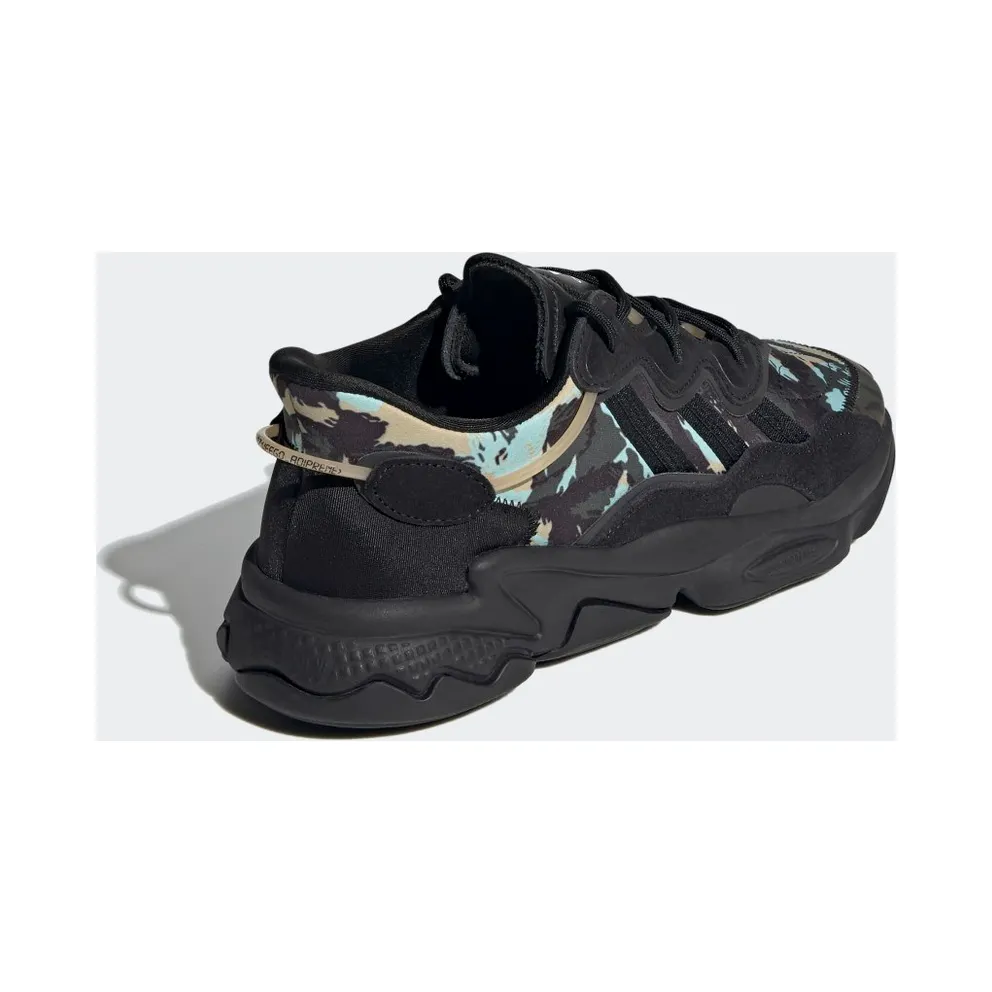 adidas OZWEEGO Core Black / Core Black / Hazy Beige (GV9710)