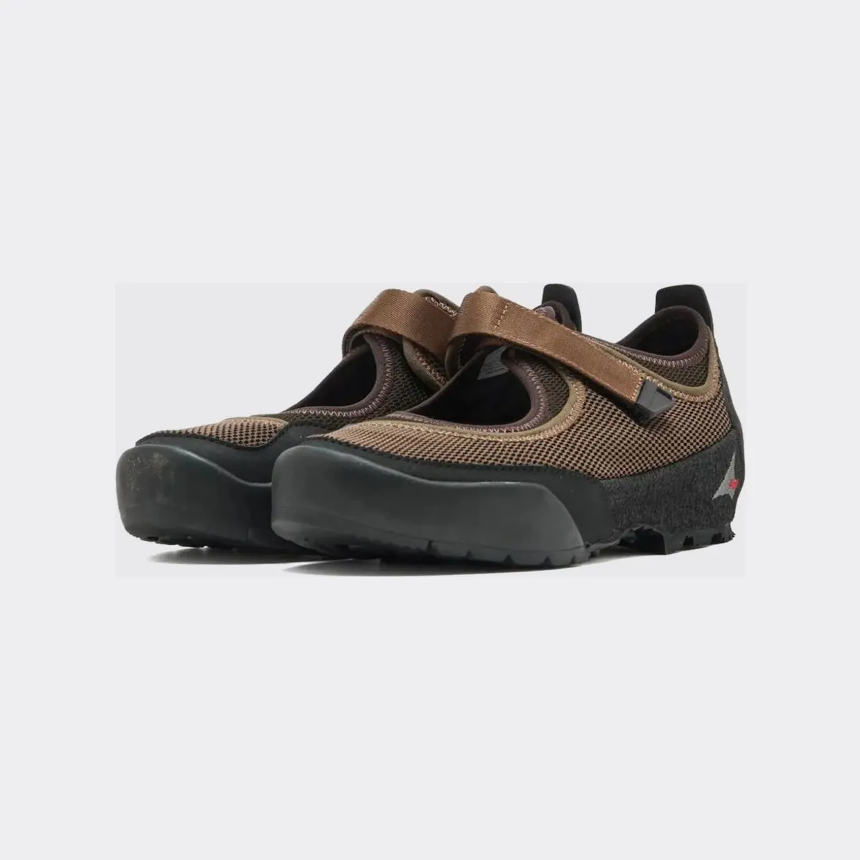 Roa Loie Mesh Sneakers Brown (YBUW108LE08MTY0001)