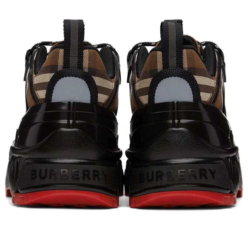 Burberry Brown & Black Arthur BIRCH BROWN IP CHK (8060859) (2)