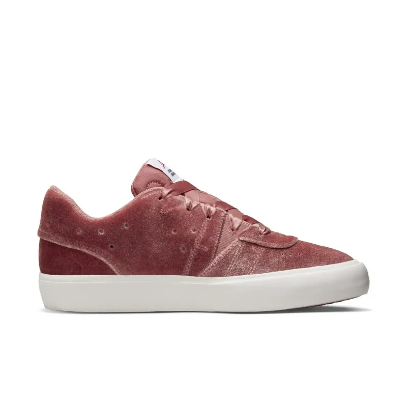 Jordan Series .05 SE Low Pink (DZ7737-600)